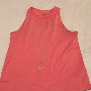 Nike tank